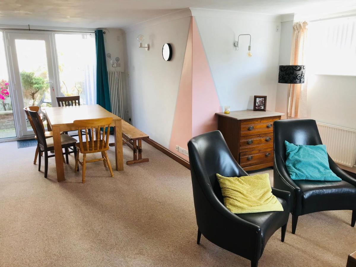 נורוויץ'' Cosy House, 3 Bedrooms, Private Parking, Wifi, Patio מראה חיצוני תמונה