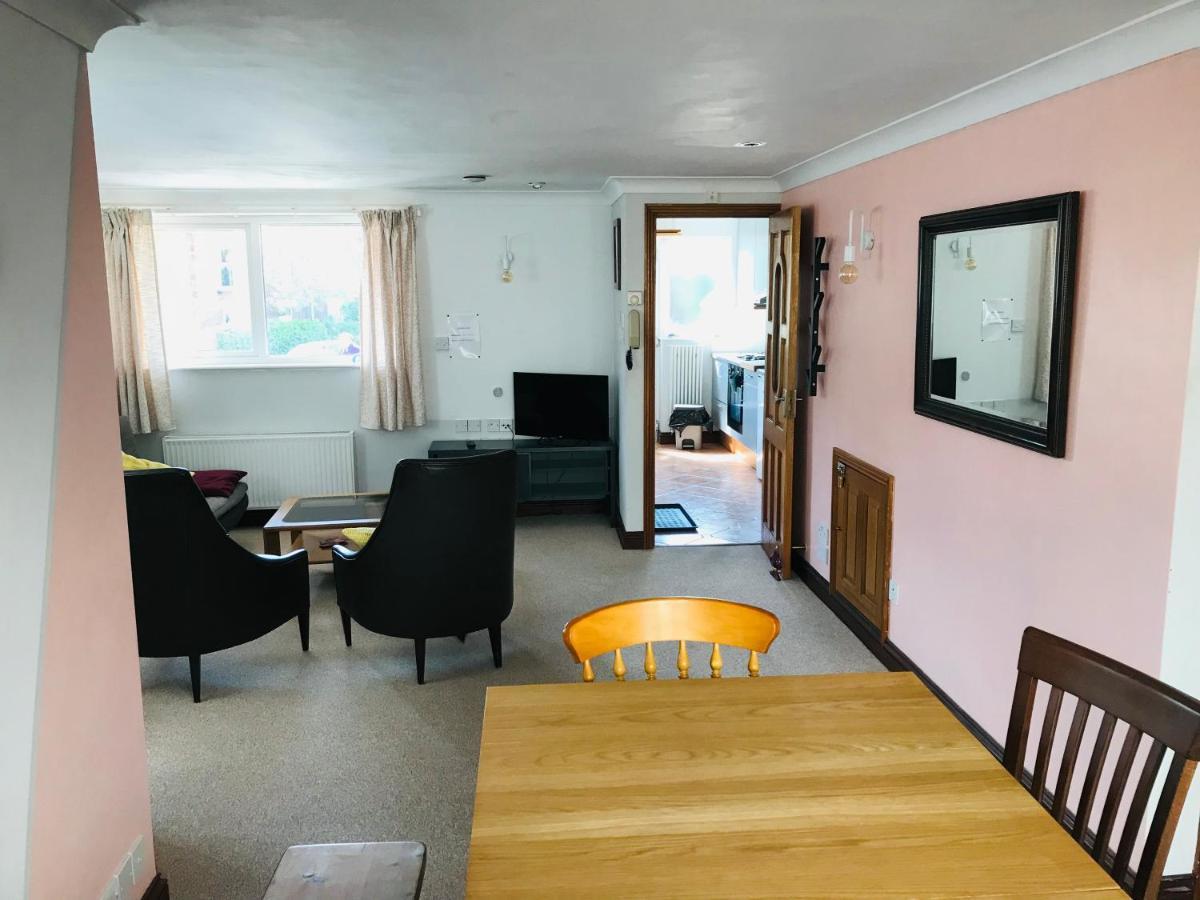 נורוויץ'' Cosy House, 3 Bedrooms, Private Parking, Wifi, Patio מראה חיצוני תמונה